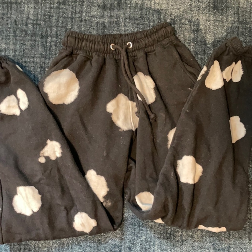 PRETTY LITTLE THING SWEATPANTS